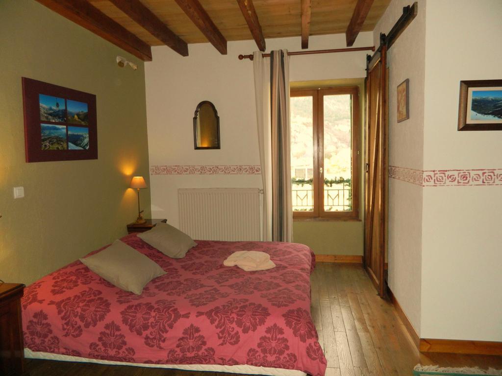 Chambre D'Hotes La Mexicaine Jausiers Zimmer foto